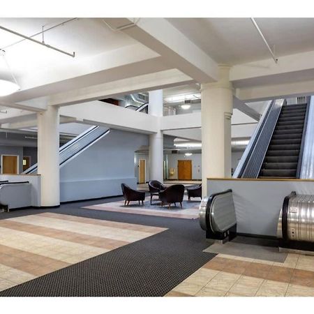 Beautiful 2Br 2Ba In The Block By Cozysuites Indianapolis Exteriér fotografie