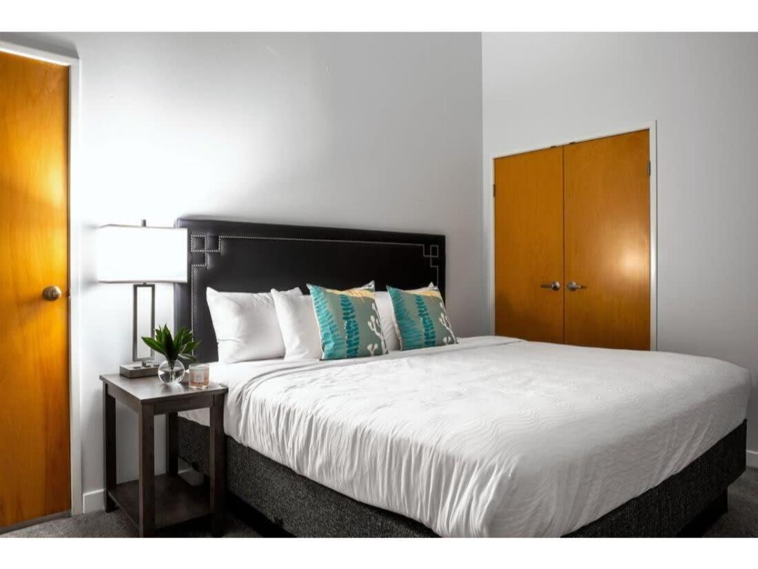 Beautiful 2Br 2Ba In The Block By Cozysuites Indianapolis Exteriér fotografie
