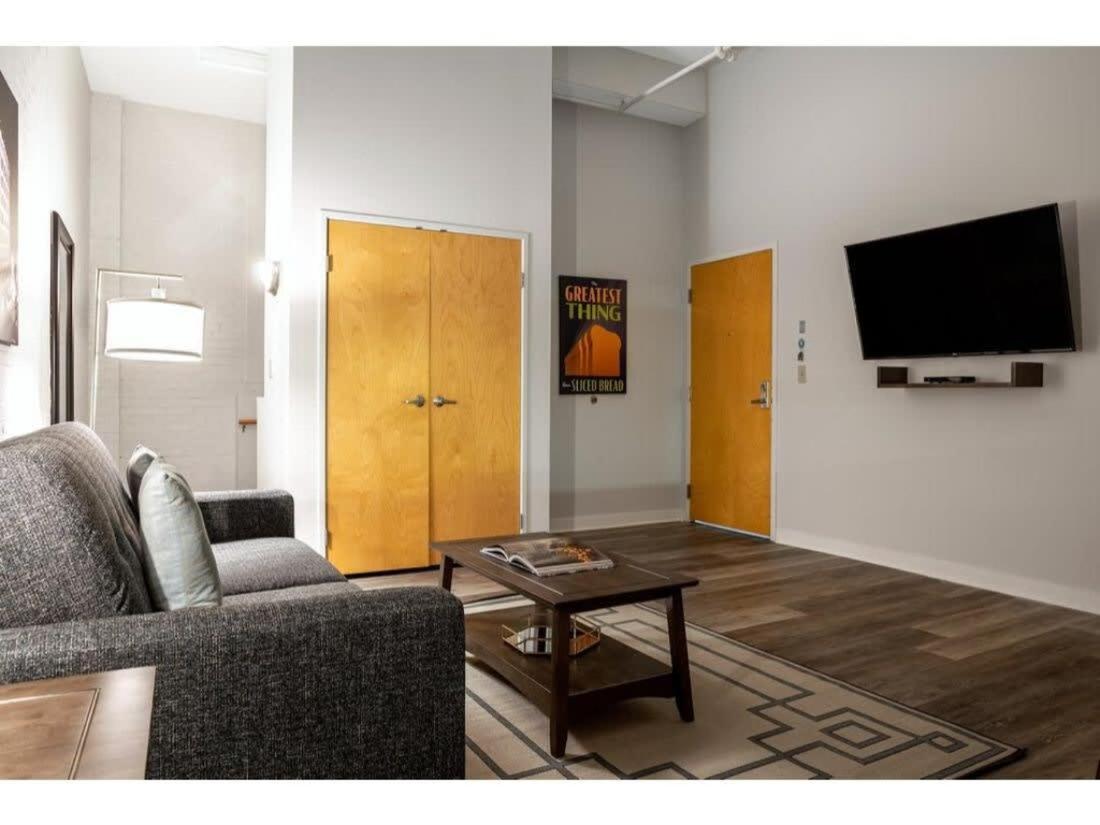 Beautiful 2Br 2Ba In The Block By Cozysuites Indianapolis Exteriér fotografie